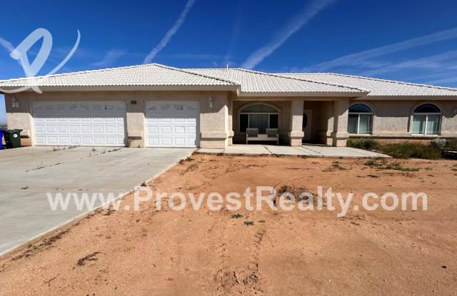 Beautiful Freshly Rehabbed 4 Bedroom 2.5 Bath Home in Apple Valley!! photos photos