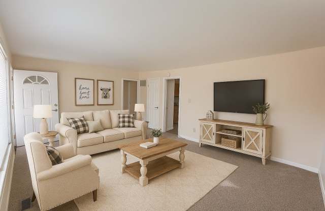 1218-24 E. Columbia Street