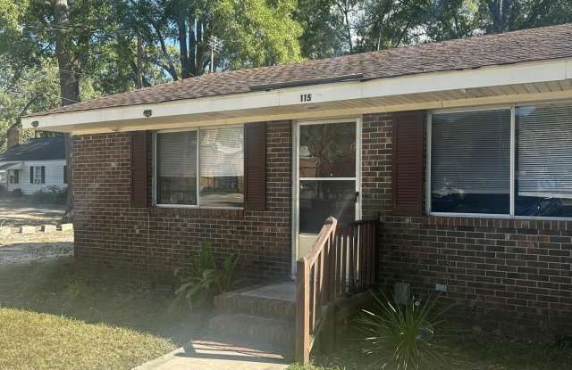 Photo of 115 W Judd Street