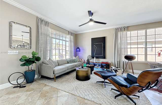 13430 Meadow Bay Loop