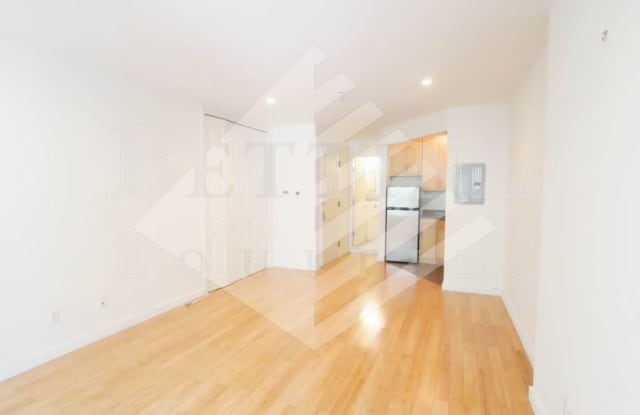 445 E 88th St - 445 East 88th Street, New York City, NY 10128