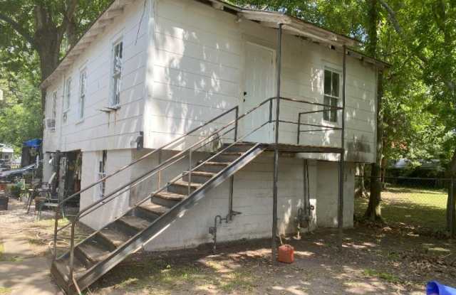 406 1/2 Voorhies