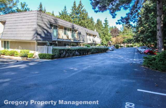 Photo of 9907 NE 124th St