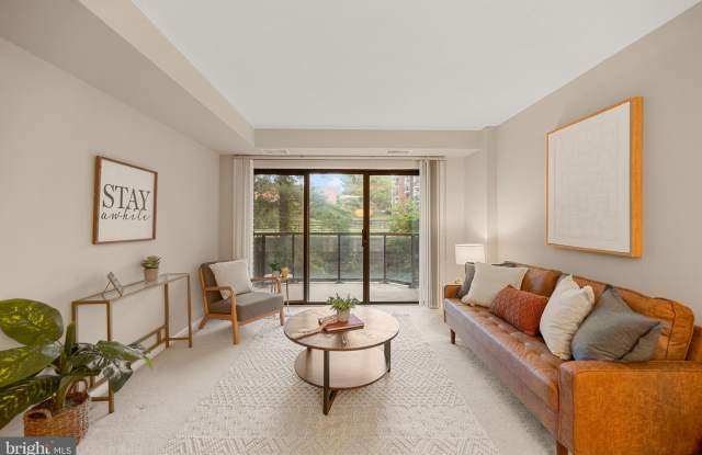 2100 LANGSTON Boulevard unit: 112