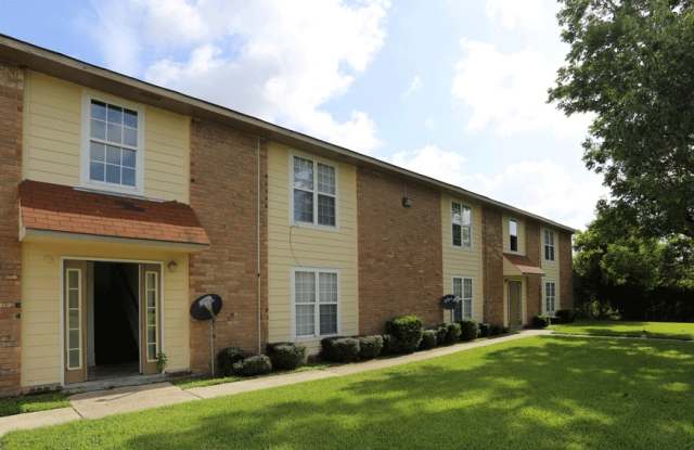 Eden Manor / Hartford Commons