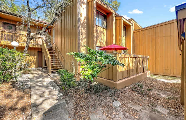 233 Crown Oaks Way - 1