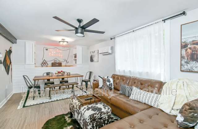 840 Lemont Dr (lower level unit)