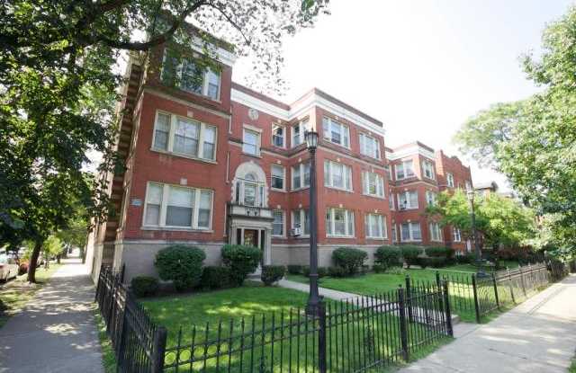 4400 Racine - 4400 North Racine Avenue, Chicago, IL 60640