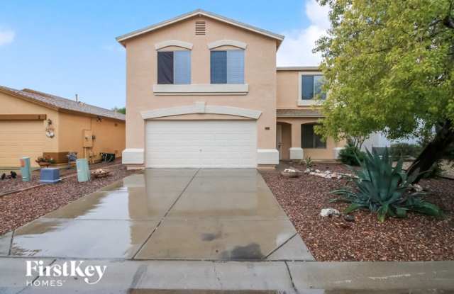 989 East Dust Devil Drive