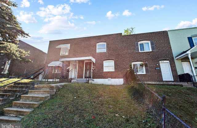 Photo of 815 Jack Street - 2