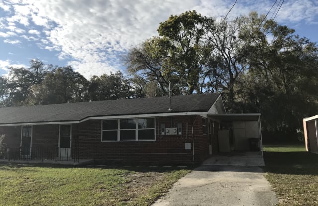 102 ST ELMO RD - 102 Saint Elmo Road, Green Cove Springs, FL 32043