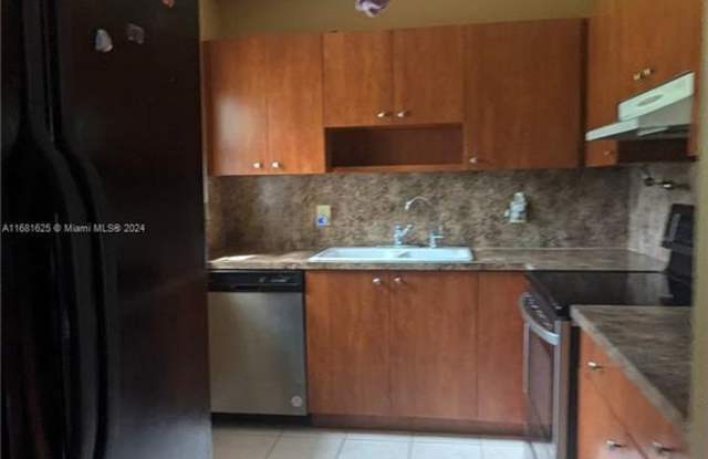 2621 SW Natura Avenue, Deerfield Beach, FL 33441