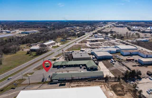 5452 TEXOMA Parkway