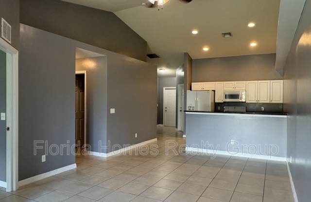 709 SE 7th St
