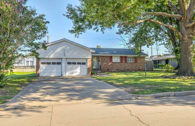 Photo of Move in special / First months rent is $800