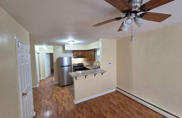 553 FANSHAWE Street unit: 1St Fl