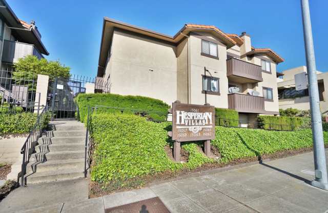 Renovated 2 Bedroom 1 Bath Condo w/ Balcony! -- Available Now !!!