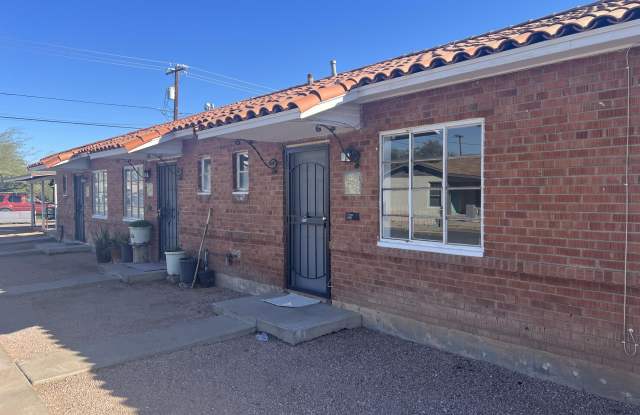 1626 W Mcdowell Road unit: 1