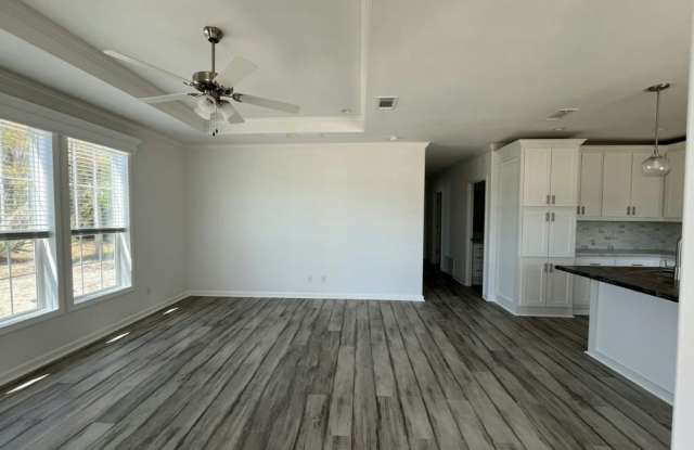 115 North Lake Drive, #804