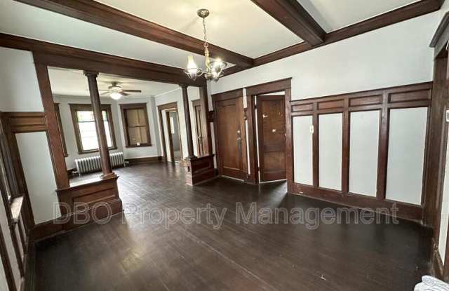 825 Myrtle Avenue - 2 photos photos