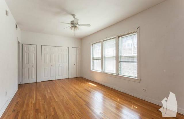 3527 North Broadway