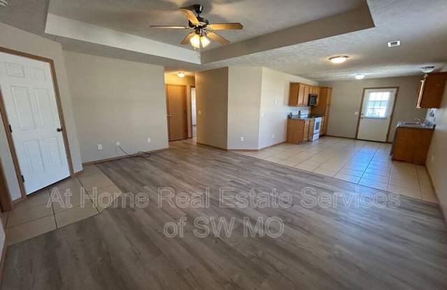 1211 N Northwood