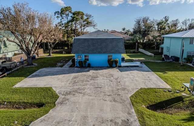 16200 Dublin Circle unit: 2