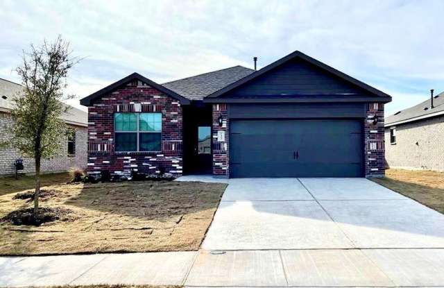 Photo of Welcome to this beautifully maintained 3 bedroom, 2 bath home in the heart of Anna.