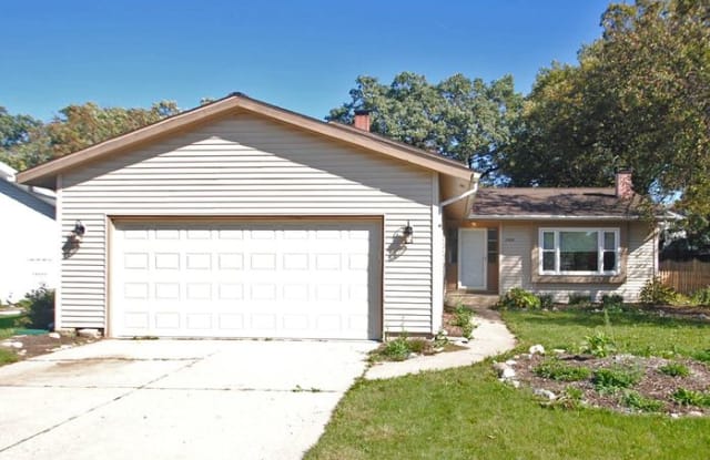 2406 Glenwood Lane - 2406 Glenwood Lane, McHenry County, IL 60051