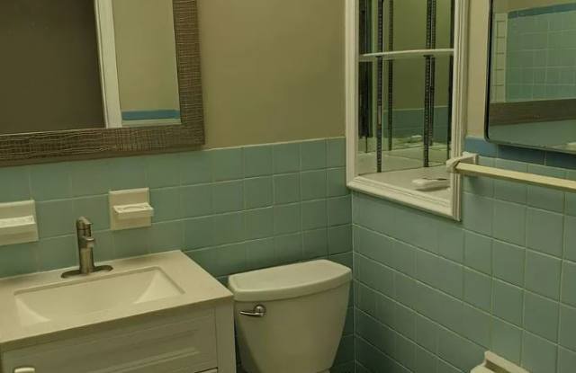 201 Acklen Park Drive