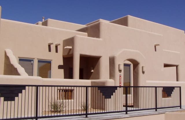 4274 Nambe Ct - 4274 Nambe Court, Las Cruces, NM 88011