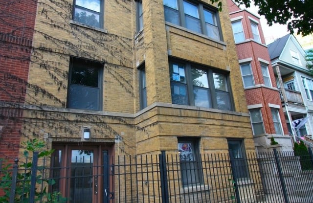 1120 W Addison Street - 1120 W Addison St, Chicago, IL 60613