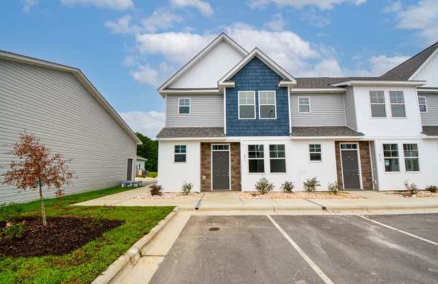END UNIT Townhome-Pond View-Detached Garage-New Construction