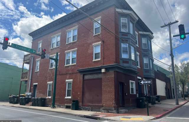 Photo of 145 E FRANKLIN Street