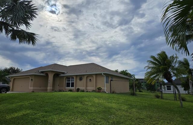 312 SW 14th Ave - 312 Southwest 14th Avenue, Cape Coral, FL 33991