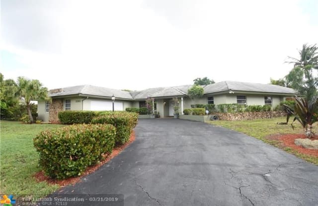 1560 SW 73rd Ave - 1560 Southwest 73rd Avenue, Plantation, FL 33317