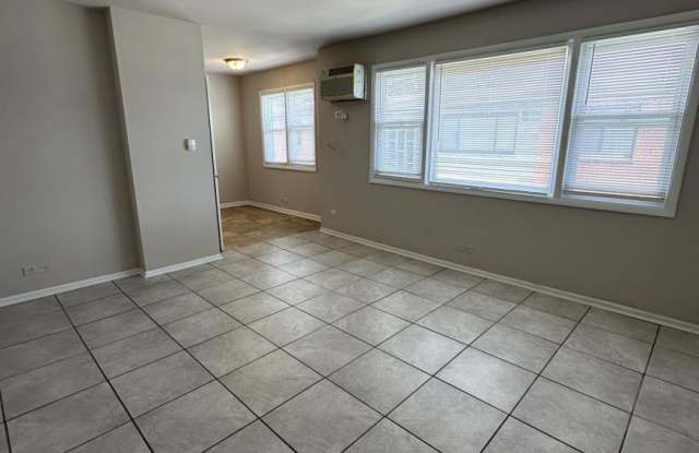 Photo of 9612 Ivanhoe