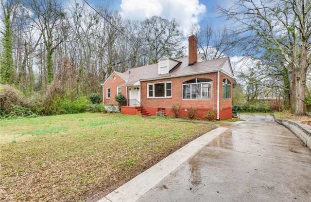 1287 Eastland Road SE