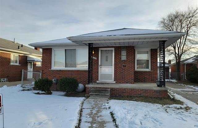 Photo of 18508 Holland Avenue