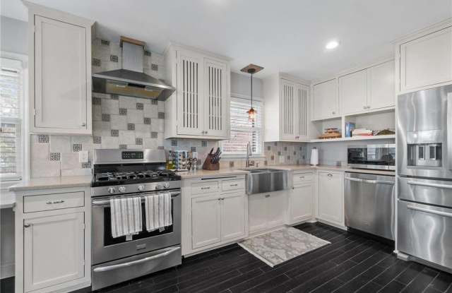 Photo of 5036 Richmond Drive