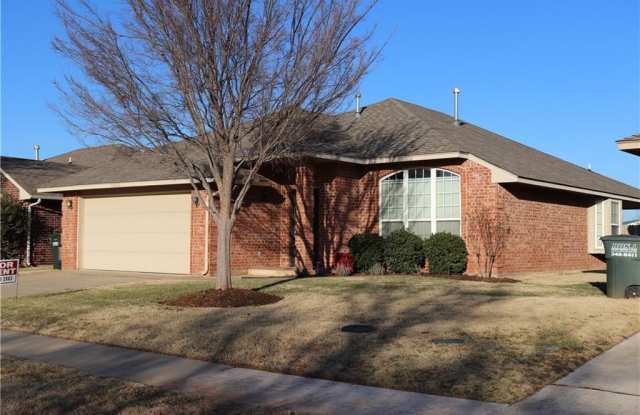 21856 N Pioneer Circle - 21856 Pioneer Cir, Oklahoma County, OK 73012