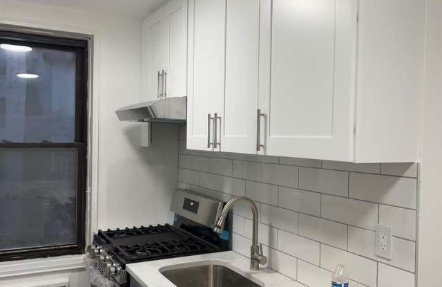 Photo of 84-25 Elmhurst Avenue unit: 3S