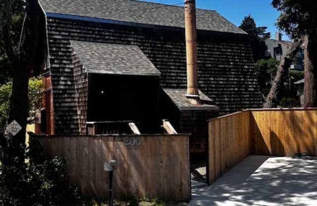 200 Buchanan Drive-1