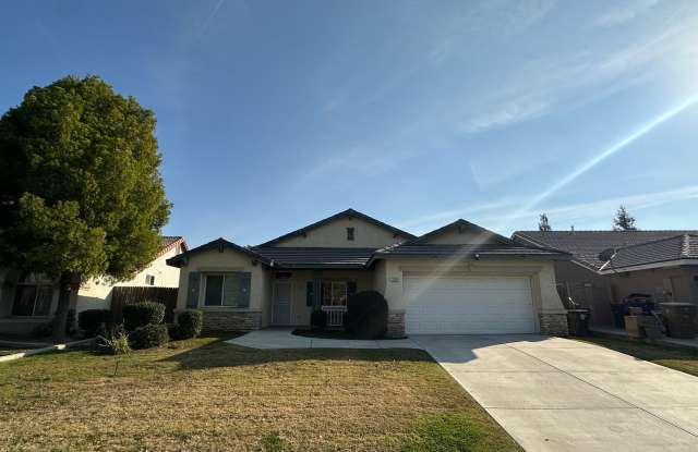 Beautiful 3-Bedroom Home with Office in a Prime Location!