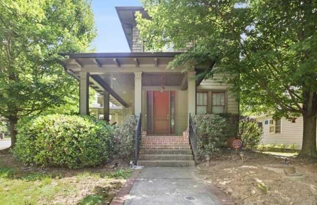 519 N Highland Avenue NE