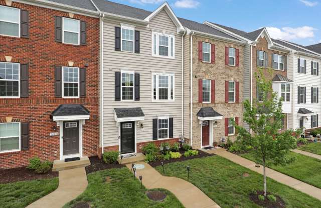 24599 HUTCHINSON FARM DRIVE