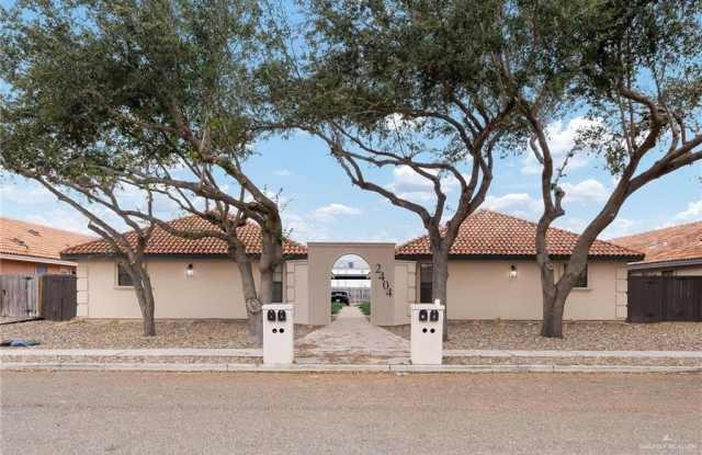 Photo of 2404 Shasta Avenue