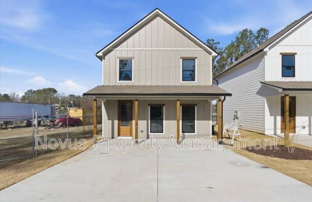 105 Carroll Circle