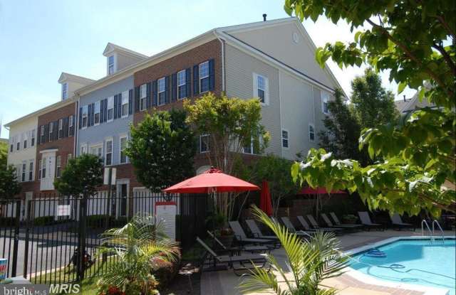 8107 JAALA LANE