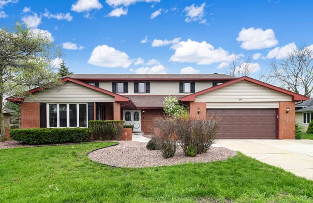 215 RODGERS Court - 215 Rodgers Dr, Willowbrook, IL 60527